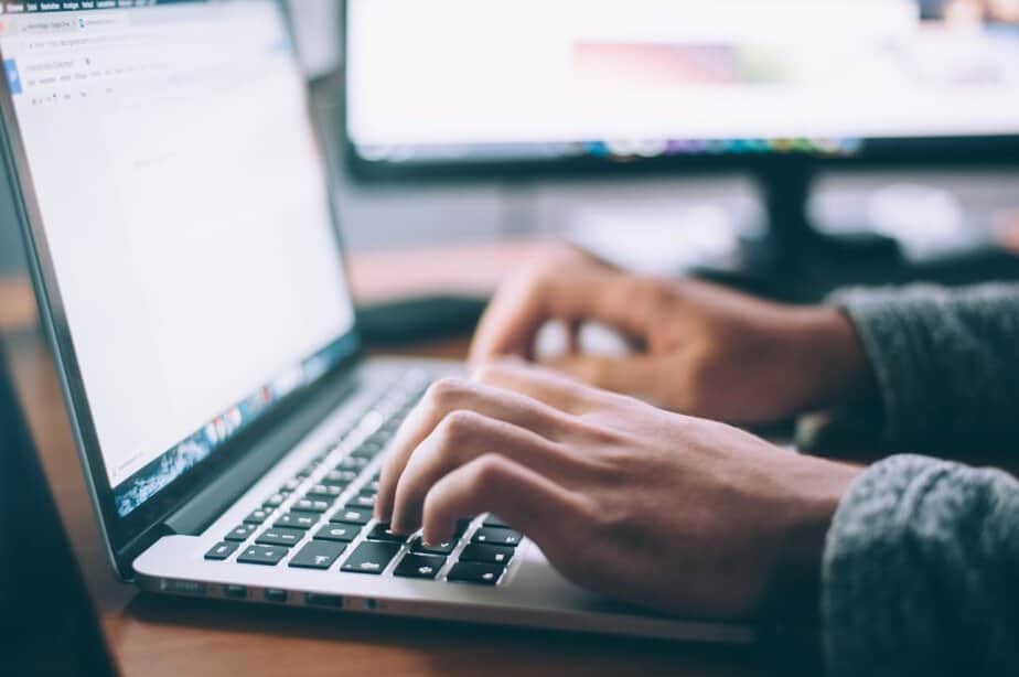 Using PLR Articles on Your Blog to Promote Affiliate Products