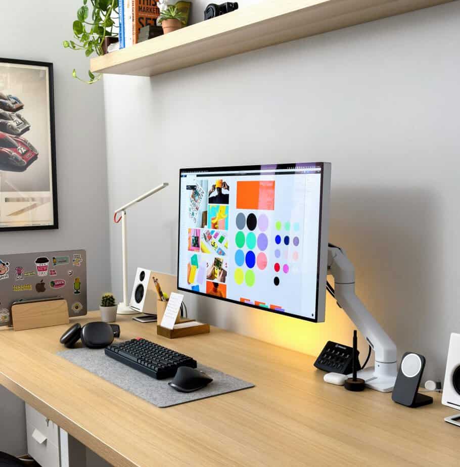 Rebranding PLR to Stand Out